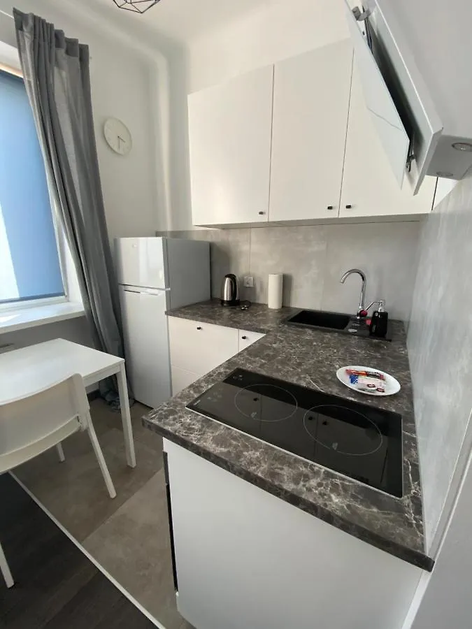 Studio Yellow - Srodmiescie Apartment Warsaw
